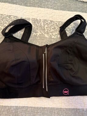 SHEFIT Black Front-Zip High-Support Sports Bra with Pink Logo